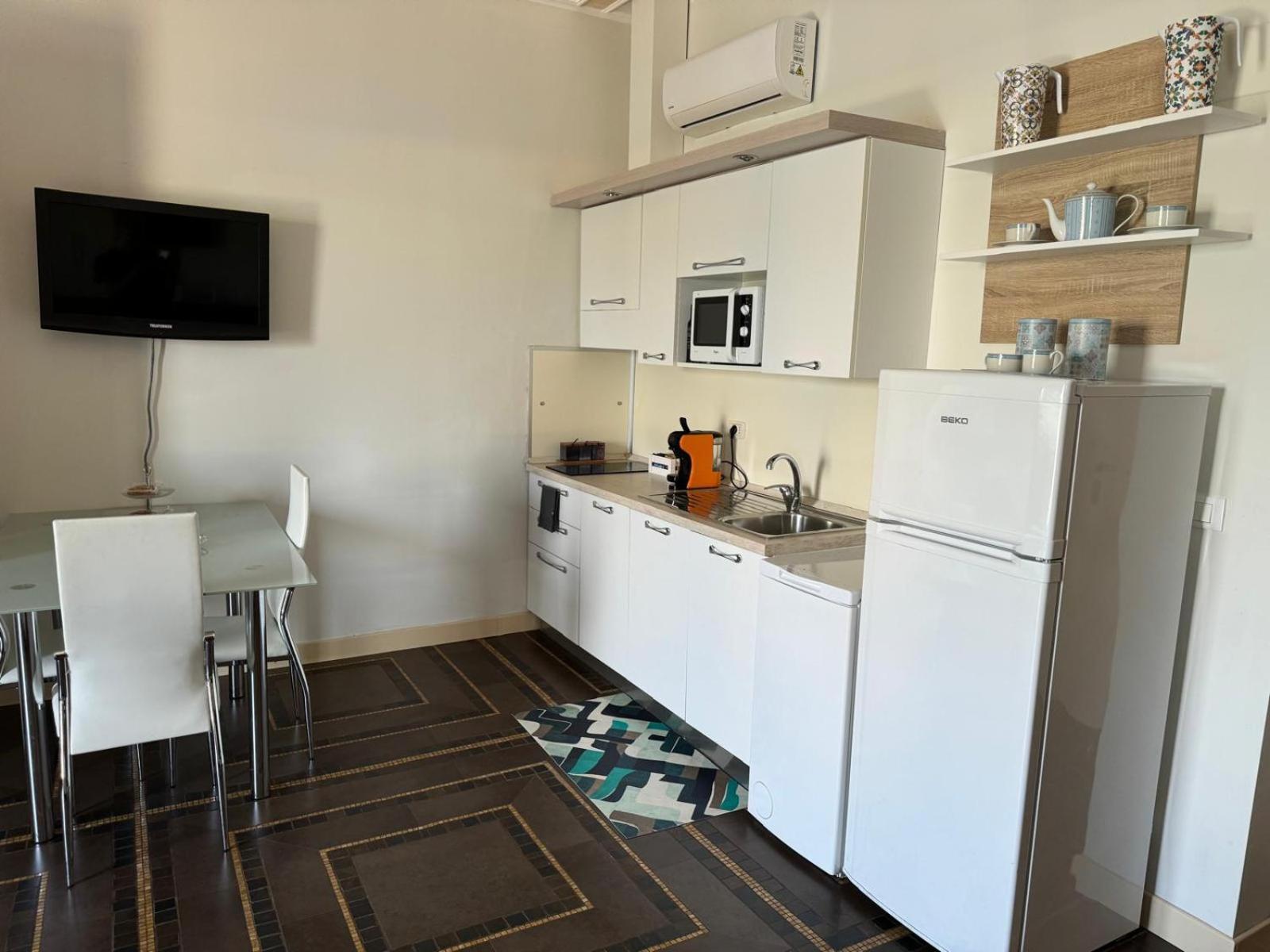 Regina Del Porto Apartment Brindisi Bagian luar foto