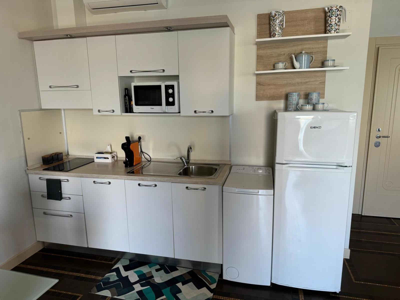 Regina Del Porto Apartment Brindisi Bagian luar foto