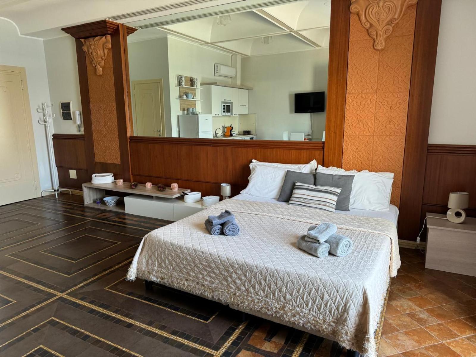 Regina Del Porto Apartment Brindisi Bagian luar foto